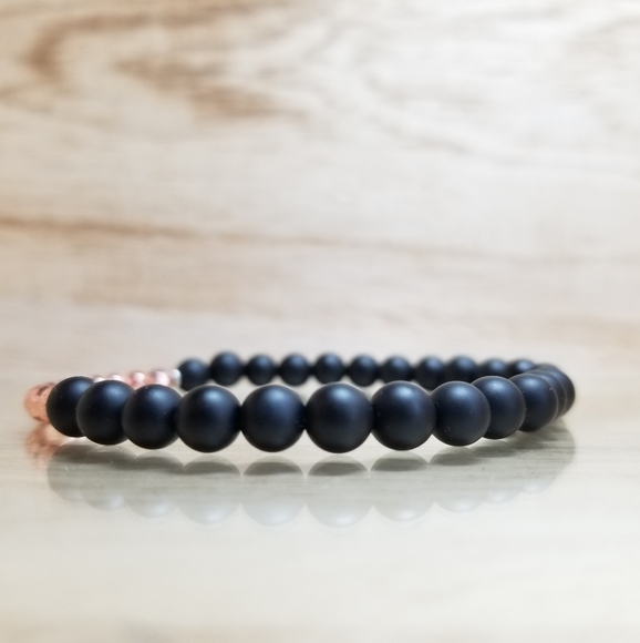 Rose Gold & Black Onyx Gemstone Stretch Bracelet - Picture 3 of 7